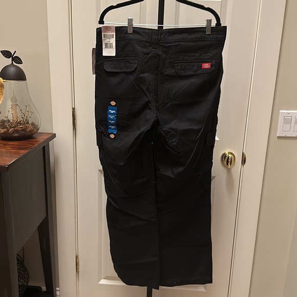 DICKIES Women's Relaxed Fit Straight Leg Cargo Pants - Picture 12 of 16